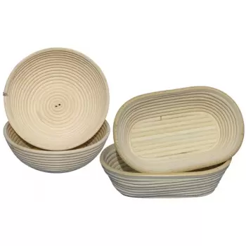 Matfer Bourgeat Banneton Willow Proofing Basket Oval 7 7/8'' x 4 3/4'' - 6oz.
