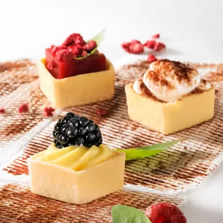 Pastry Chef's Boutique PCB5031 Mini Square Straight Edges Sweet Butter Tartlets - 1.3'' - 245 pcs Sweet Pastry shells Pastry Chef's Boutique PCB5031 Mini Square Straight Edges Sweet Butter Tartlets - 1.3'' - 245 pcs Sweet Pastry shells