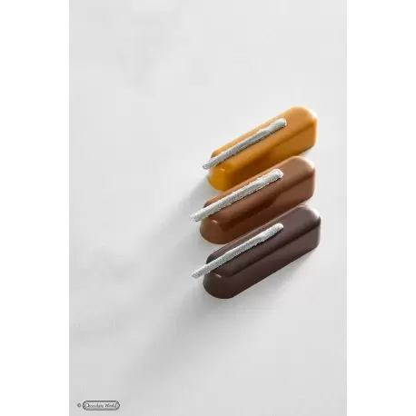 Polycarbonate Praline Éclair Snack Bar by Martin Diez Chocolate Mold - 49 x 14 x 12 mm - 8.5gr - 3x7 Cavity - 275x135x24mm Polycarbonate Praline Éclair Snack Bar by Martin Diez Chocolate Mold - 49 x 14 x 12 mm - 8.5gr - 3x7 Cavity - 275x135x24mm