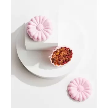 Travel Cake by Garuharu - Chef Eunyoung Yun - Hardcover