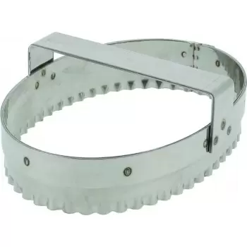 Stainless Steel Fluted Oval Cutter with Handle 18cm