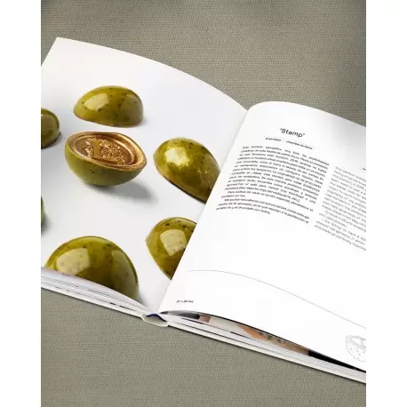 Mini by Xavi Donnay - 2023 - Bilingual English & Spanish Edition Mini by Xavi Donnay - 2023 - Bilingual English & Spanish Edition