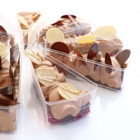 Small Slice Triangle Monoportion Pastry and Dessert Storage Container - 135mm x 69mm x h 42mm - 160 ml -100pcs Small Slice Triangle Monoportion Pastry and Dessert Storage Container - 135mm x 69mm x h 42mm - 160 ml -100pcs