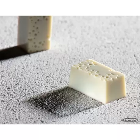 Polycarbonate Rectangular Cube with Bubbles Chocolate Mold - 34mm x 18.5mm x h 15mm - 24 cavity - 10.8gr Polycarbonate Rectangular Cube with Bubbles Chocolate Mold - 34mm x 18.5mm x h 15mm - 24 cavity - 10.8gr