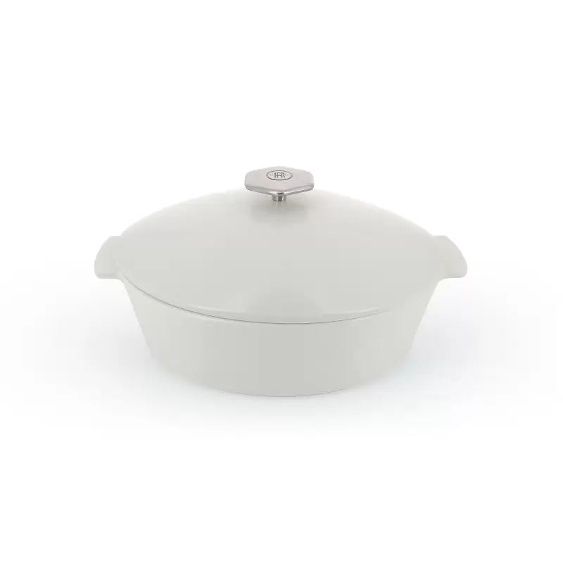 Revol Revolution 2 Collection Oval Cocotte 12.75''/32.5 cm - Satin white Induction Revol Revolution 2 Collection Oval Cocotte 12.75''/32.5 cm - Satin white Induction