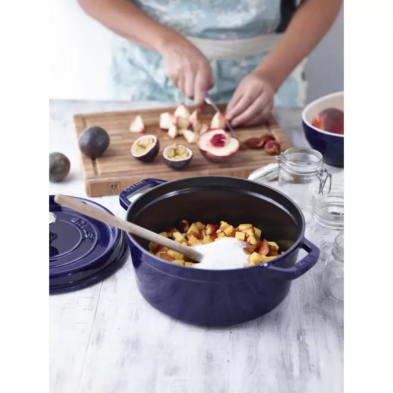 Staub 5.5-qt Round Dutch Oven - Dark Blue Staub 5.5-qt Round Dutch Oven - Dark Blue