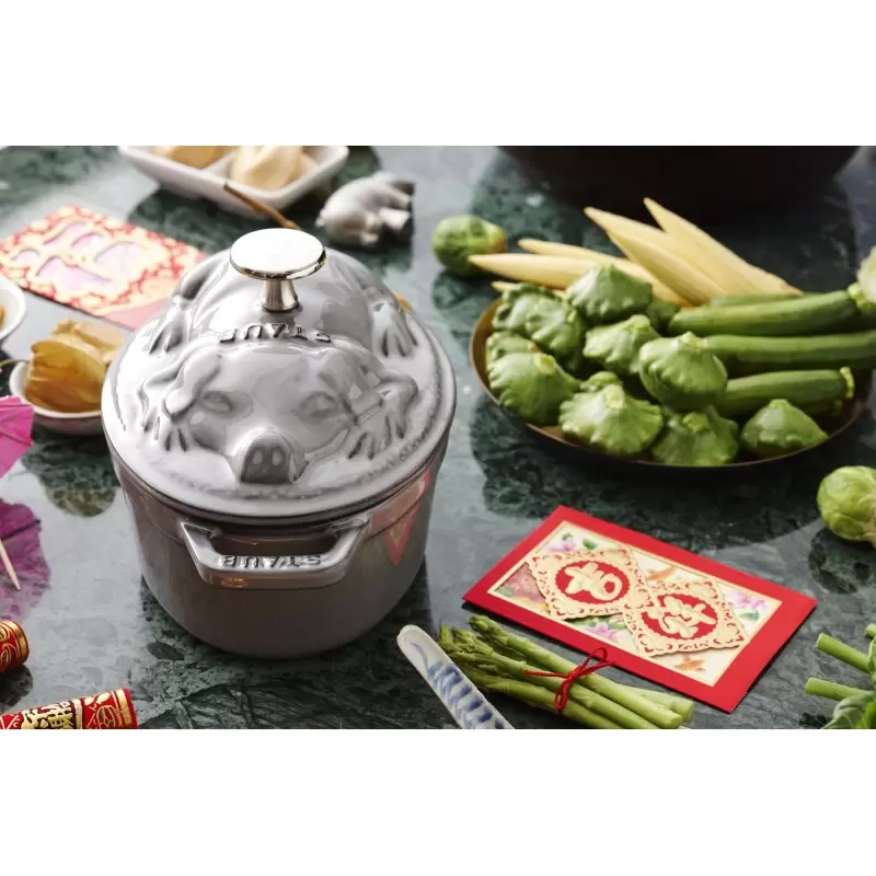 Staub 1-qt Pig Dutch Oven - Graphite Grey Staub 1-qt Pig Dutch Oven - Graphite Grey