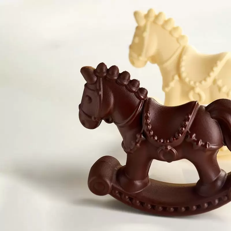 Pavoni Thermoformed Chocolate Rocking Horse Mold - 175 mm 55 mm × h 155 mm - 200 gr - 2 pcs Pavoni Thermoformed Chocolate Rocking Horse Mold - 175 mm 55 mm × h 155 mm - 200 gr - 2 pcs