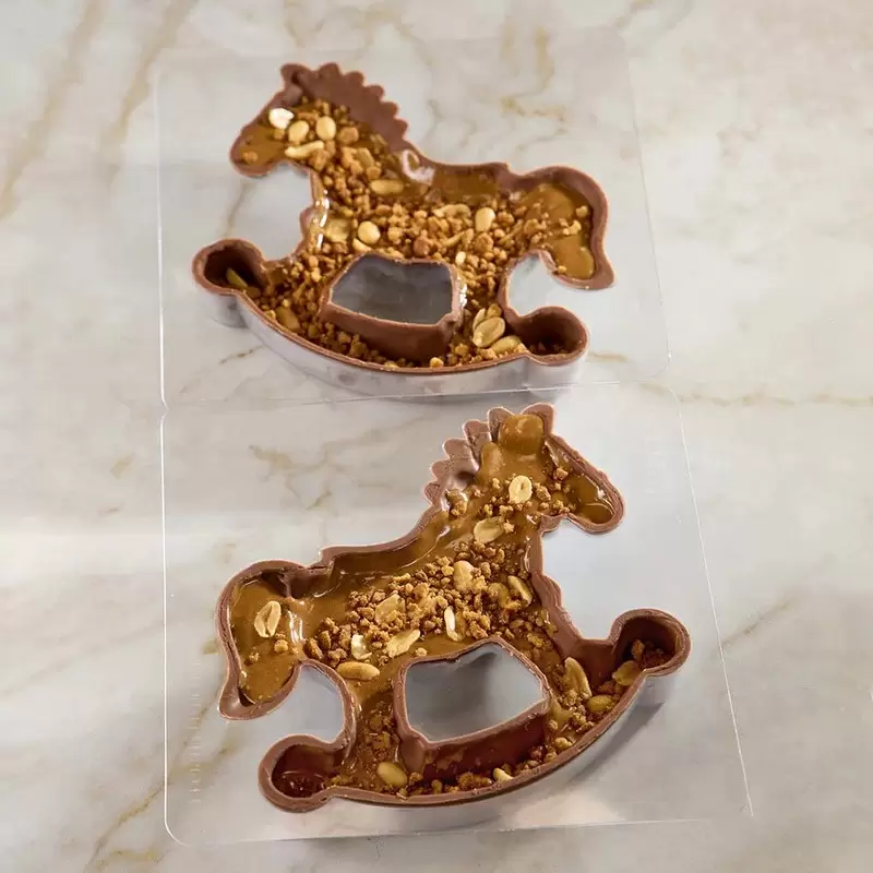 Pavoni Thermoformed Chocolate Rocking Horse Mold - 175 mm 55 mm × h 155 mm - 200 gr - 2 pcs Pavoni Thermoformed Chocolate Rocking Horse Mold - 175 mm 55 mm × h 155 mm - 200 gr - 2 pcs