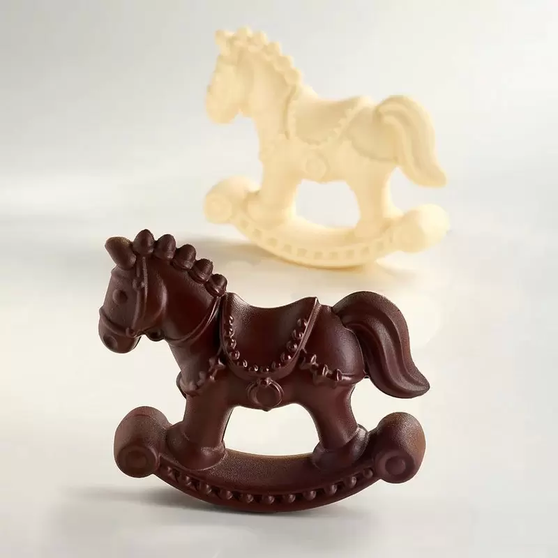 Pavoni Thermoformed Chocolate Rocking Horse Mold - 175 mm 55 mm × h 155 mm - 200 gr - 2 pcs Pavoni Thermoformed Chocolate Rocking Horse Mold - 175 mm 55 mm × h 155 mm - 200 gr - 2 pcs