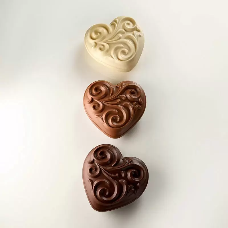 Pavoni Thermoformed Chocolate Baroque Hearts Mold - 150 mm x 150 mm × h 65 mm - 200 gr - 2 pcs Pavoni Thermoformed Chocolate Baroque Hearts Mold - 150 mm x 150 mm × h 65 mm - 200 gr - 2 pcs