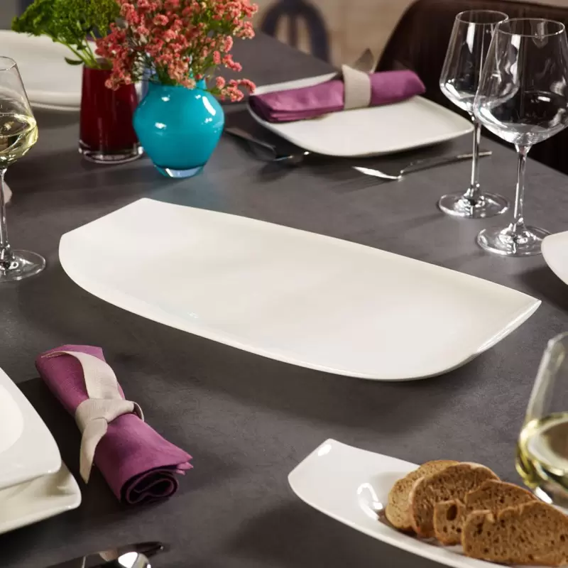 Villeroy & Boch Universal Collection Fine Porcelain Urb.N. Serv. dish 50 x 26cm - 500 x 260 x 55 mm - 1 pc set. Villeroy & Boch Universal Collection Fine Porcelain Urb.N. Serv. dish 50 x 26cm - 500 x 260 x 55 mm - 1 pc set.
