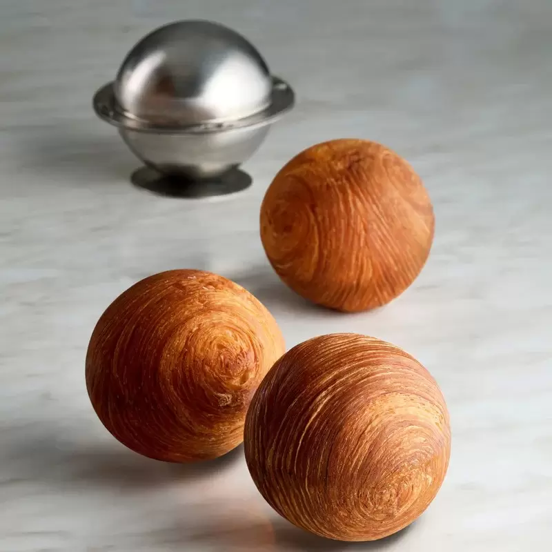 Pavoni Italia Stainless Steel Sphere Croissant Mold - Ø 75mm Pavoni Italia Stainless Steel Sphere Croissant Mold - Ø 75mm
