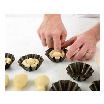 Matfer Bourgeat Brioche Non-Stick Mold 3" Diam. 10 Flutes - Pack of 12