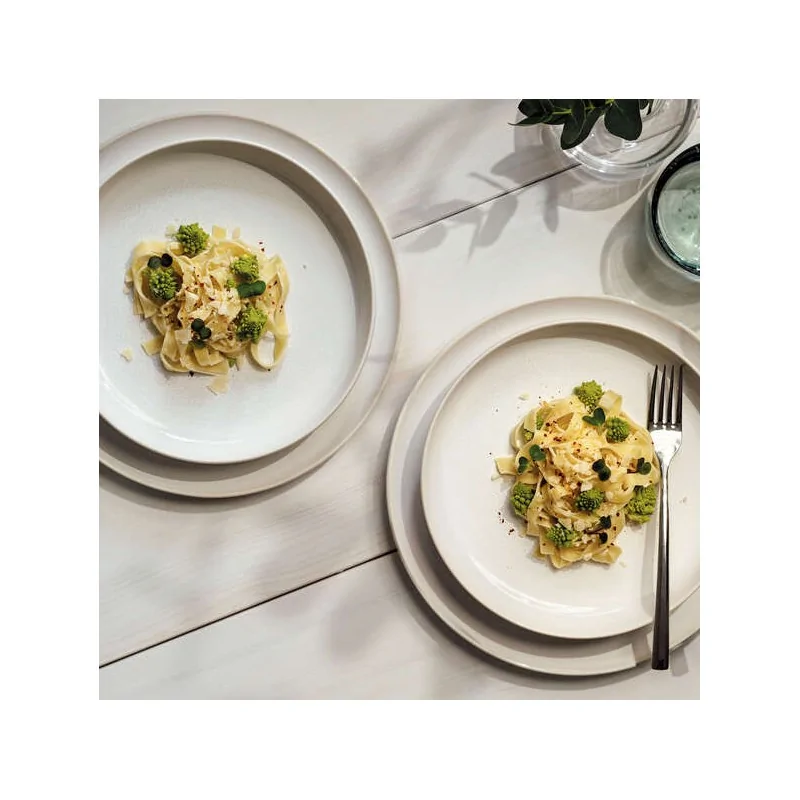 Villeroy & Boch Crafted Breeze Collection Fine Porcelain Flat plate - 260 x 260 x 20 mm - 6 pcs set. Villeroy & Boch Crafted Breeze Collection Fine Porcelain Flat plate - 260 x 260 x 20 mm - 6 pcs set.