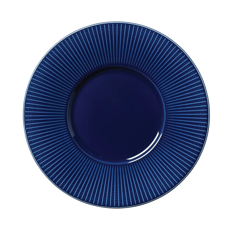 Steelite Distinction Willow Azure Gourmet Plate 11 1/4'' (6'' Well) Willow Azure - Pack of 6 Steelite Distinction Willow Azure Gourmet Plate 11 1/4'' (6'' Well) Willow Azure - Pack of 6
