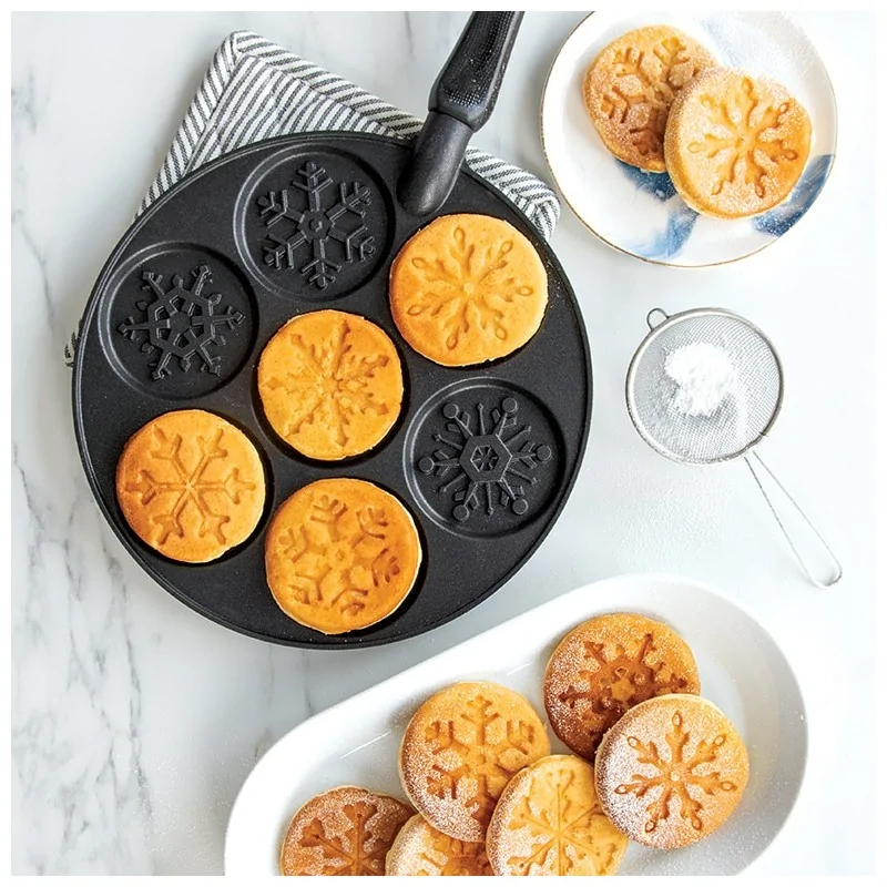 Nordic Ware Cast Aluminum Falling Snowflake Pancake Pan - 7 Cavities
