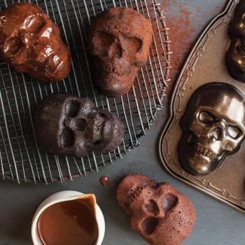 Nordic Ware Cast Aluminum Haunted Skull Cakelet Pan - 6 Cavity