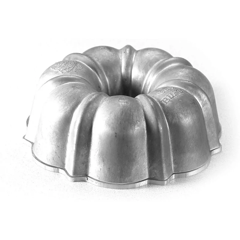 Nordic Ware Little Bundts® Commercial Cast Aluminum Original Bundt Pan - 6 Cup Capacity Nordic Ware Little Bundts® Commercial Cast Aluminum Original Bundt Pan - 6 Cup Capacity