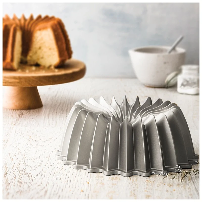 Nordic Ware Little Bundts® Commercial Cast Aluminum Brilliance Bundt Pan - 5 Cup Capacity