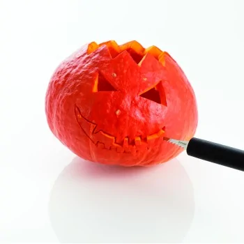 Triangle Pumpkin Carving Set. 3 - Piece