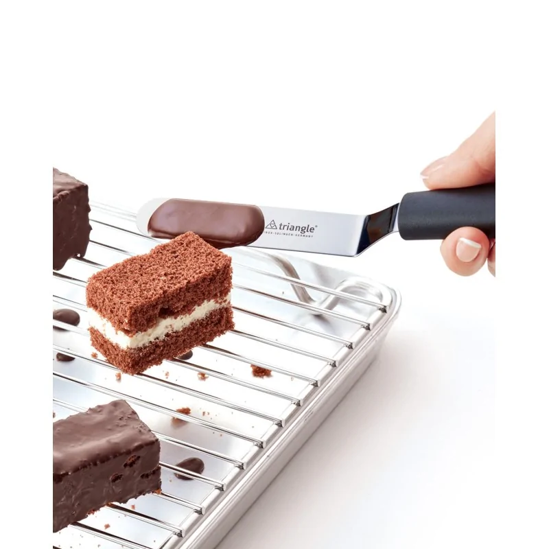 Triangle Confiserie Spatula Cranked. 9 cm Triangle Confiserie Spatula Cranked. 9 cm