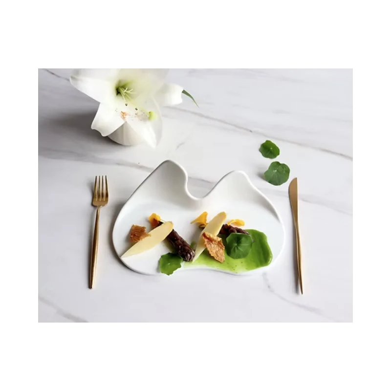 Gochi Large Dual Plate with Wings - 24.5 x 12 x 9.5 cm - Set of 6 Gochi Large Dual Plate with Wings - 24.5 x 12 x 9.5 cm - Set of 6