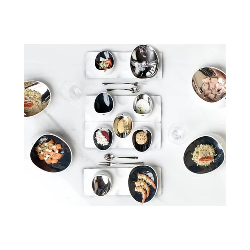 Jomon Small Textured Shell Bowl - Black - 14 x 11 x 4 cm - Set of 4 Jomon Small Textured Shell Bowl - Black - 14 x 11 x 4 cm - Set of 4