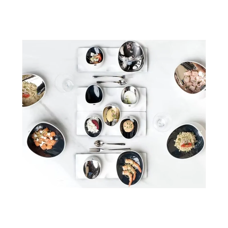 Jomon Large Textured Shell Bowl - Black - 18 x 14 x 9 cm - Set of 4 Jomon Large Textured Shell Bowl - Black - 18 x 14 x 9 cm - Set of 4