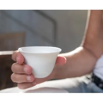 Fly Small Organic Porcelain Saucer (Saucer Only) - 13 x 2 cm - Set of 6