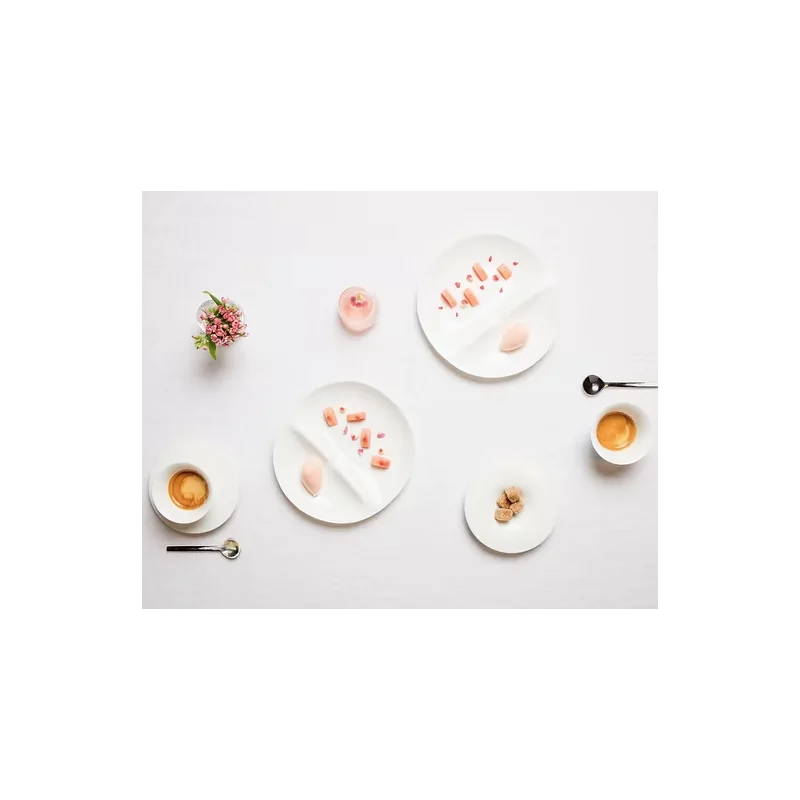 Shell Curved Dessert Plate - Glazed - 19.5 x 20.5 x 4 cm - Set of 4 Shell Curved Dessert Plate - Glazed - 19.5 x 20.5 x 4 cm - Set of 4