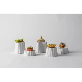 Handcrafted Fine Porcelain Gourmet Podium Impero 5.5 x 5.5 x 7 cm - Set of 16