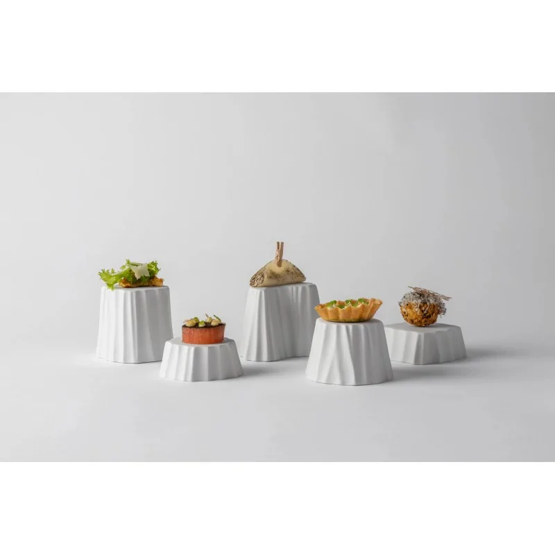 Handcrafted Fine Porcelain Gourmet Podium Impero 5.5 x 5.5 x 7 cm - Set of 16