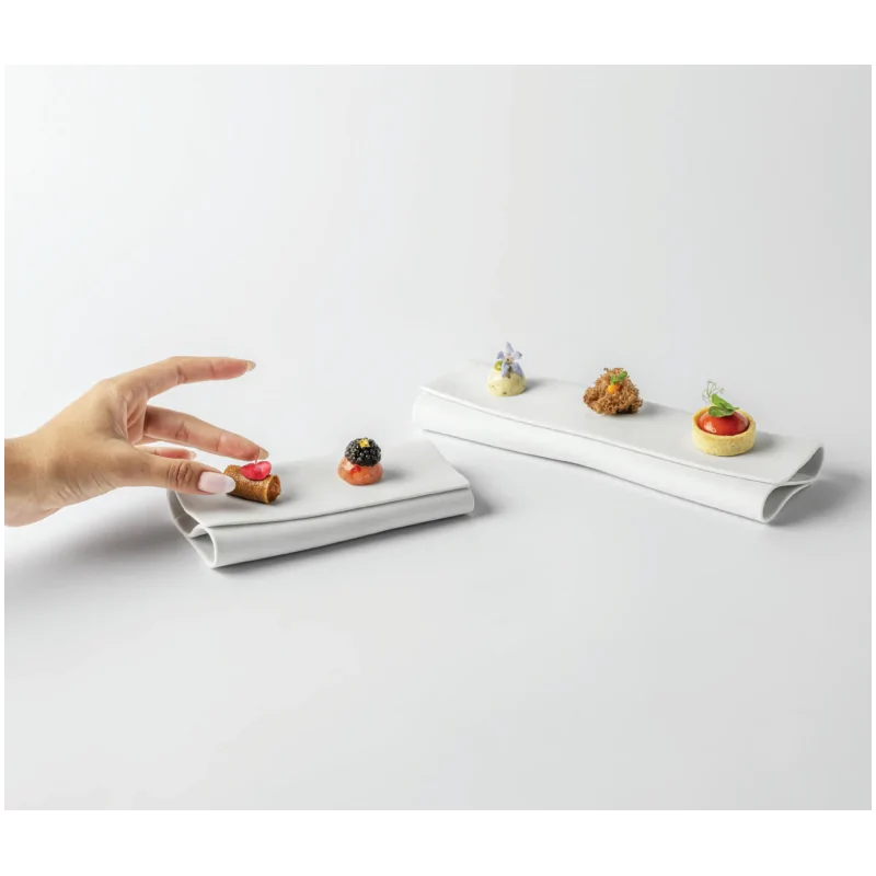 Handcrafted Fine Porcelain Napkin Plate 9 x 8.5 x 3 cm - Set of 6