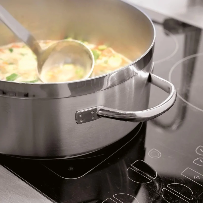 Paderno Grand Gourmet Stainless Steel Rondeau - 10 1/2 qts - D: 12 1/2" H: 5"