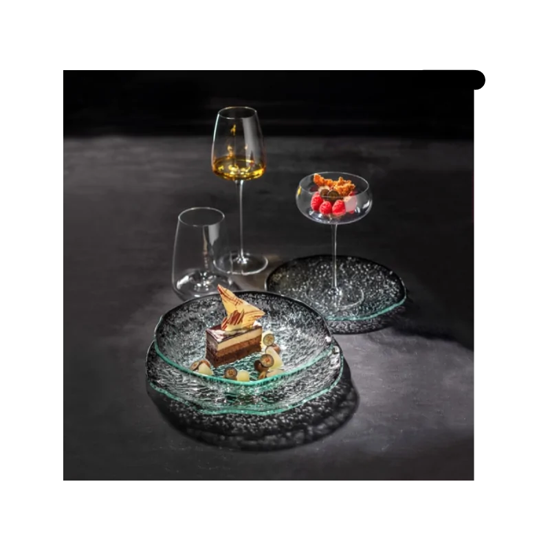 Elegant Structured Glass Coupe Plate Set - 12 Pieces - Diam. 13.5 cm Elegant Structured Glass Coupe Plate Set - 12 Pieces - Diam. 13.5 cm