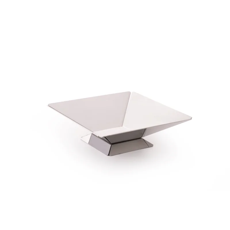 Polished Centerpiece - 25 x 25 cm H: 10 cm Polished Centerpiece - 25 x 25 cm H: 10 cm