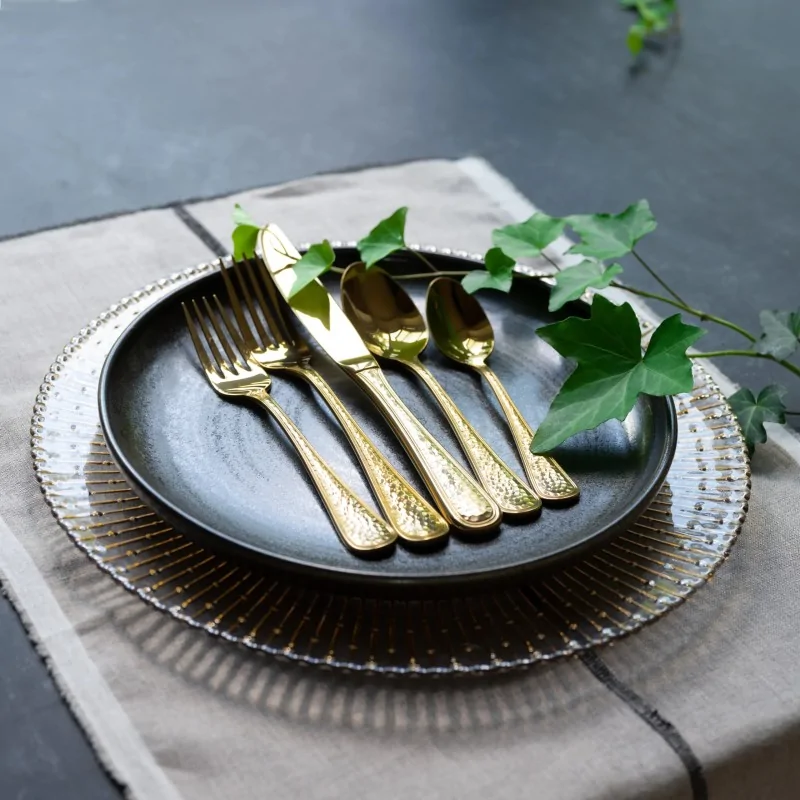 Bon Chef Positano Dinner Knife - Euro - 9.4" - Solid Handle - Gold PVD - Hammered Finish - Set of 12 Bon Chef Positano Dinner Knife - Euro - 9.4" - Solid Handle - Gold PVD - Hammered Finish - Set of 12