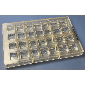 Thermoformed Polycarbonate Square Praline Chocolate Mold - Merry Christmas - 28 cavity - 25 mm x 25 mm x h 15 mm - 10gr
