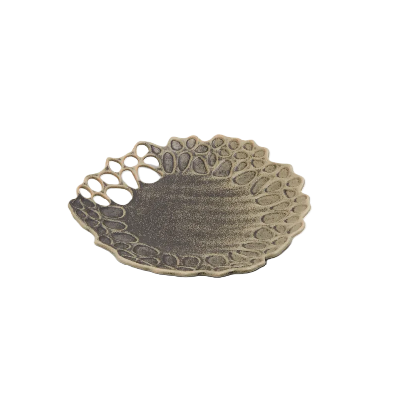 Handcrafted Stoneware Organic Plate in Stone Finish - Dia: 23 cm H: 3 cm - Case of 6 Handcrafted Stoneware Organic Plate in Stone Finish - Dia: 23 cm H: 3 cm - Case of 6