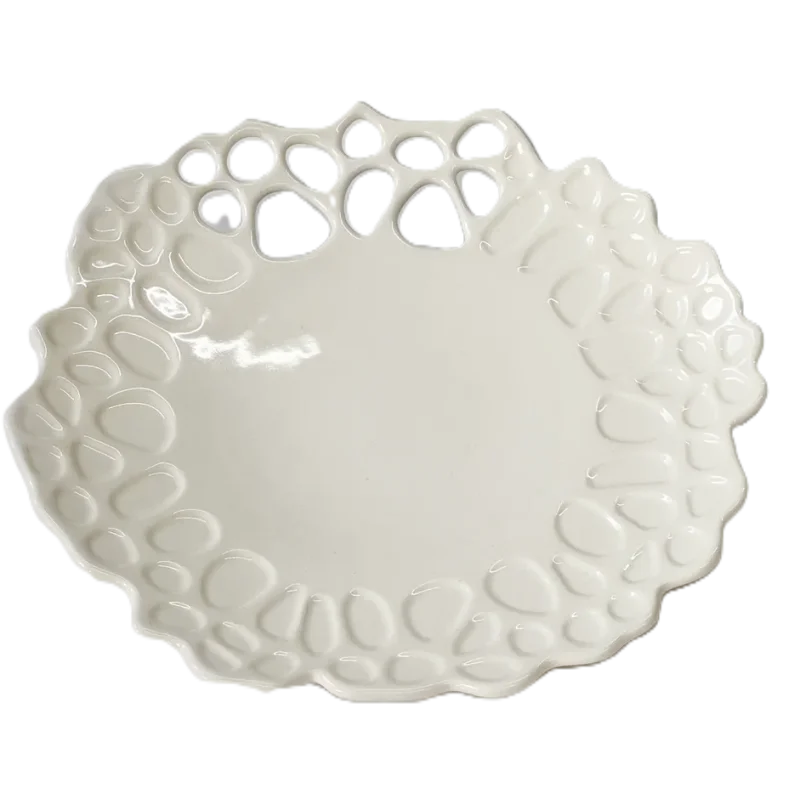Handcrafted Stoneware Organic Plate in Clear White Finish - Dia: 23 cm H: 3 cm - Case of 6 Handcrafted Stoneware Organic Plate in Clear White Finish - Dia: 23 cm H: 3 cm - Case of 6