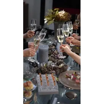 My Glass Studio Food Cone Holder, Gold - Set of 4 - 26.0 x 22.0 x 6 cm