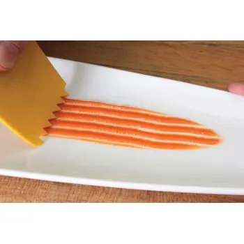 Mercer Culinary Silicone Plating Wedge - Saw Tooth -