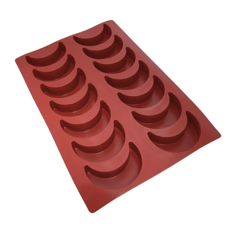 SILMAE Professional Half Moon Silicone Brioche Mold - 140 mm x 93.75 x 40 mm - 278ml - 14 cavity