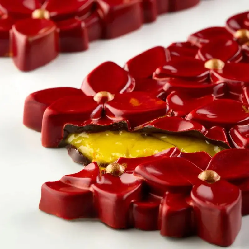 Pavoni Italia Professional Polycarbonate Bouquet Chocolate Tablet Mold - 154 mm x 77 mm h x 11 mm - 100 gr - 3 cavity