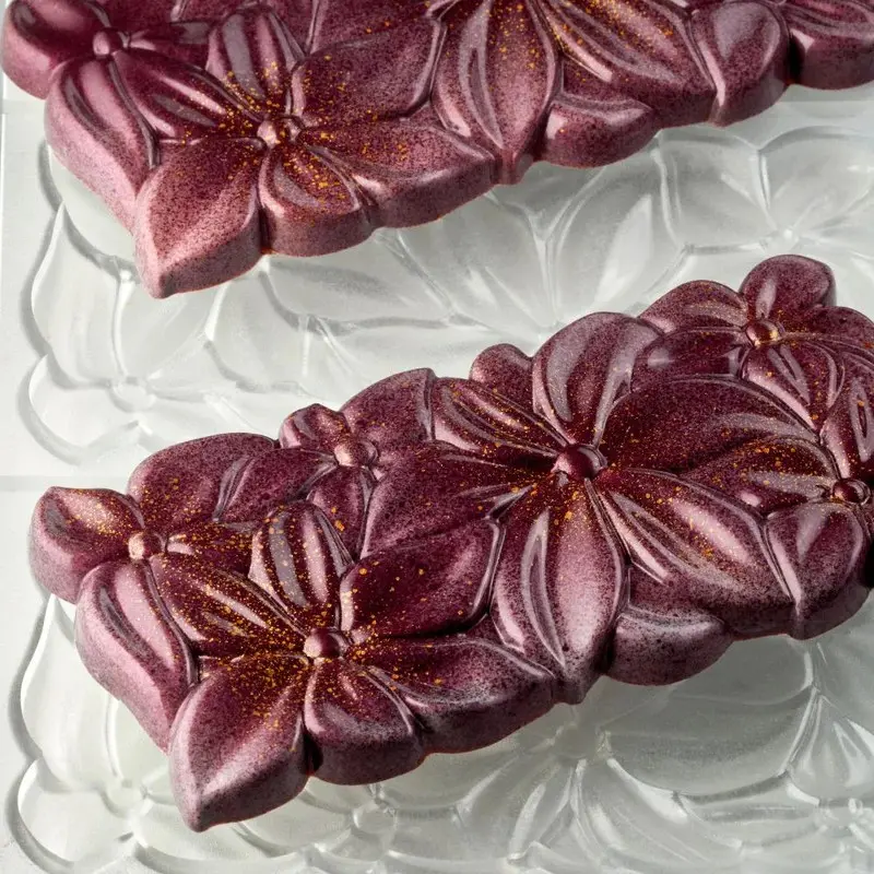 Pavoni Italia Professional Polycarbonate Flora Chocolate Tablet Mold - 154 mm x 77 mm h x 11 mm - 100 gr - 3 cavity Pavoni Italia Professional Polycarbonate Flora Chocolate Tablet Mold - 154 mm x 77 mm h x 11 mm - 100 gr - 3 cavity
